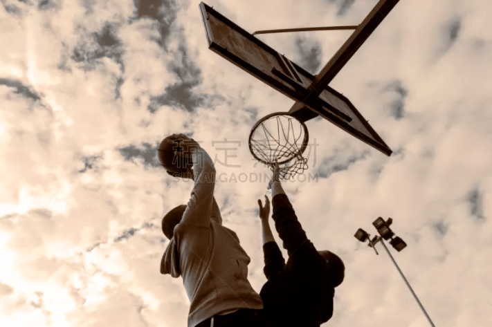 庆幸离开尤文！23岁巴西前锋夺金靴：44场独造34球！身价涨了6倍